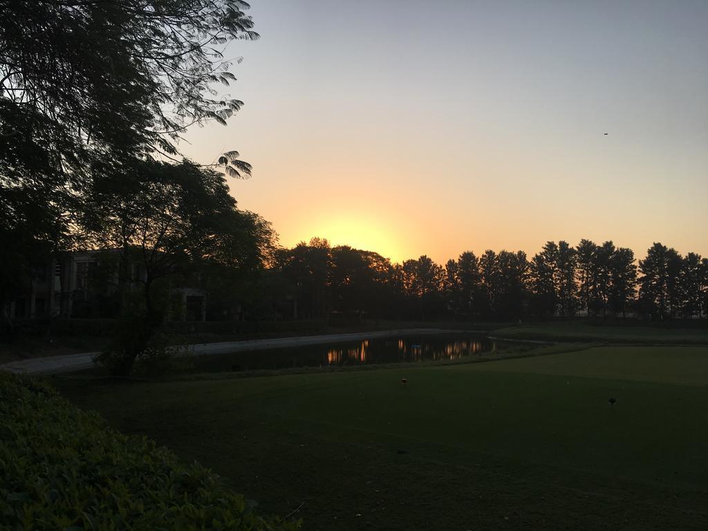 מנסאר Villa At Tarudhan Valley Golf Resort מראה חיצוני תמונה