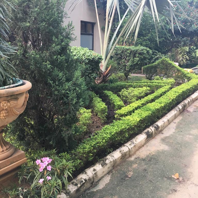 מנסאר Villa At Tarudhan Valley Golf Resort מראה חיצוני תמונה